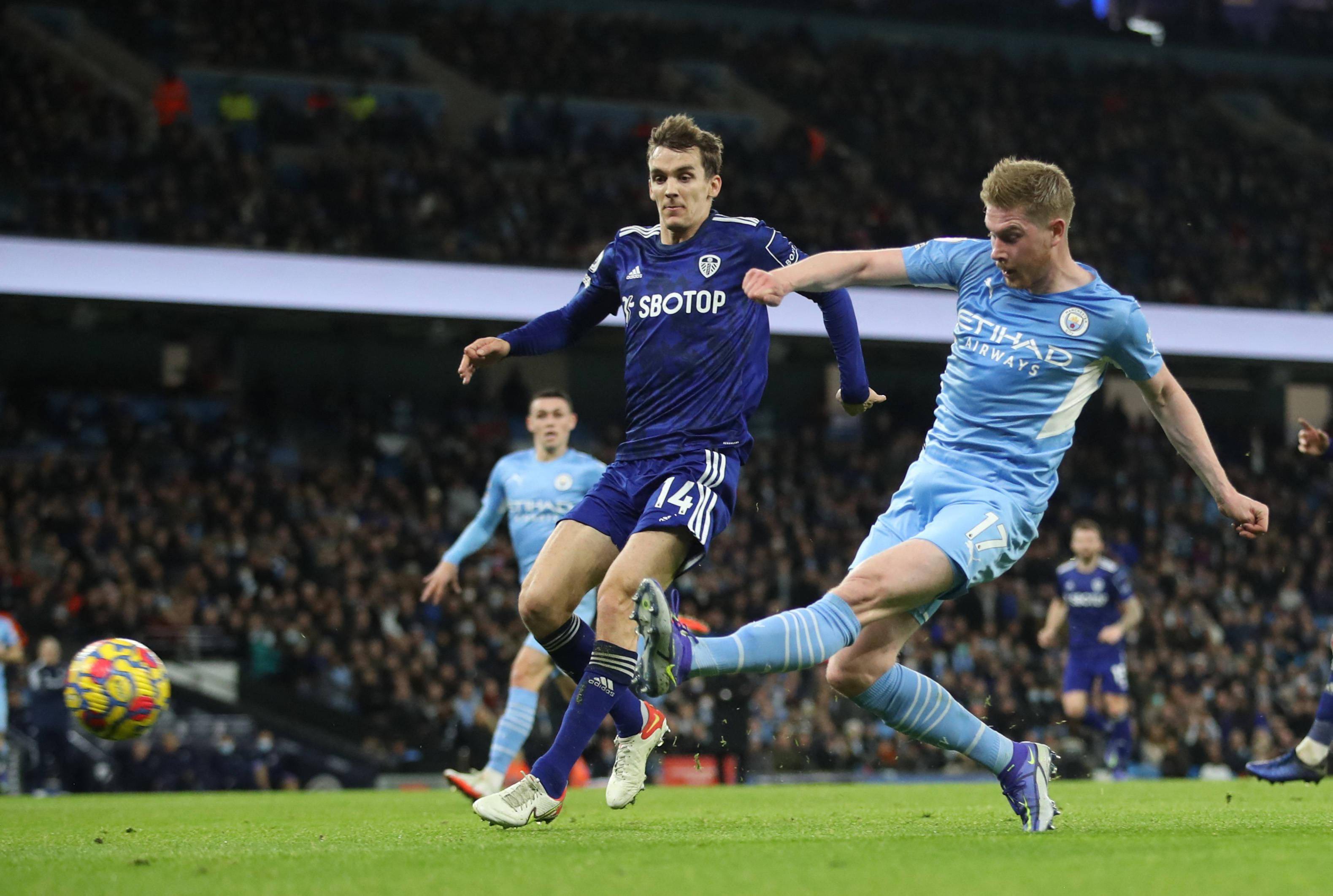 重回綠茵場 重回綠茵場